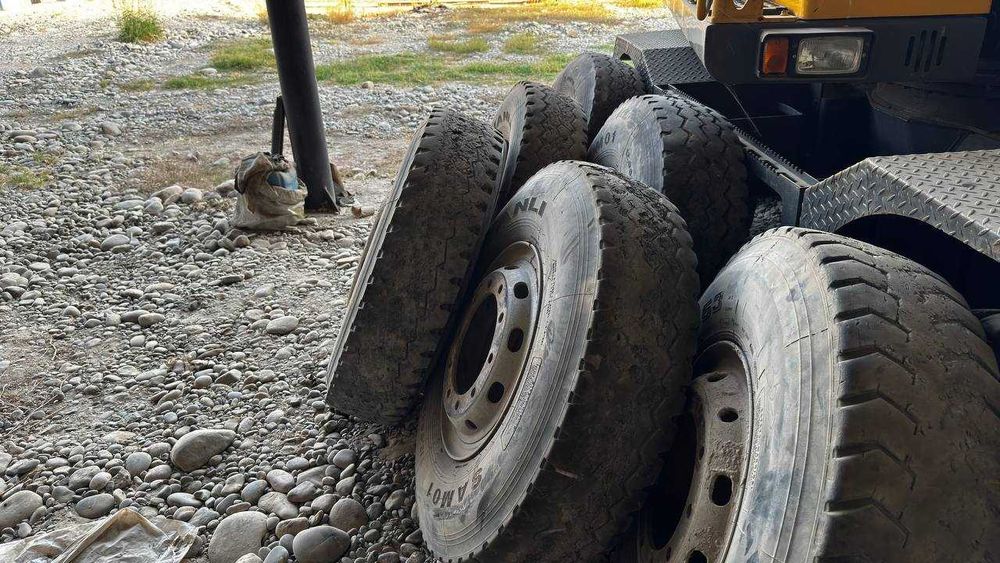 Балон 12.00 R20-22 (Б/У) + Диска