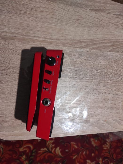 Педаль эффектов wah wah