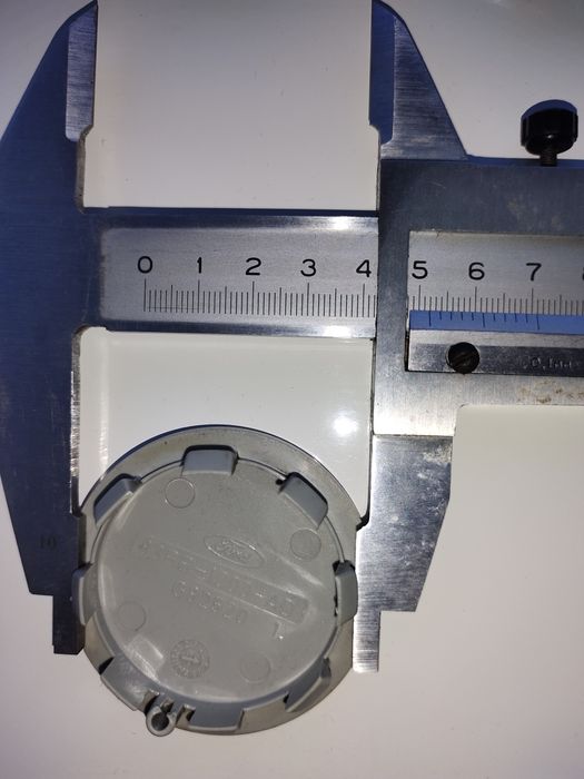 Колпак ступицы легкосплавного диска Ford