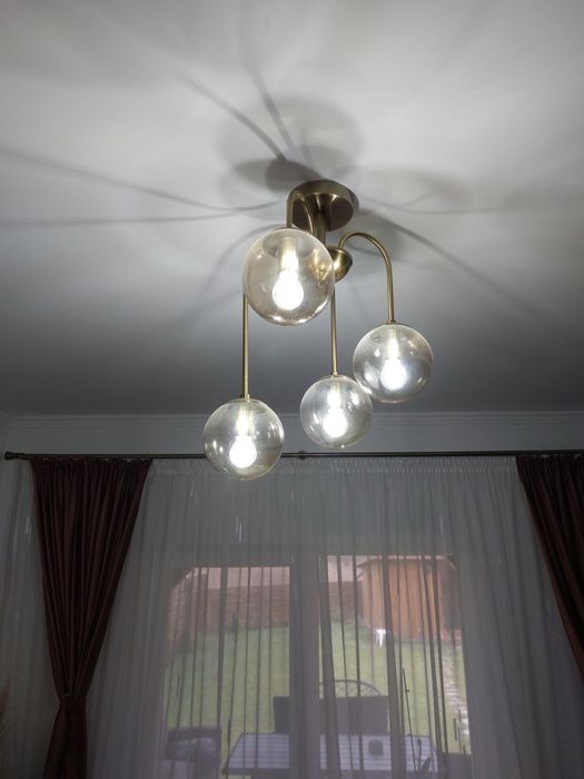 Lustra Auriu antichizat globuri