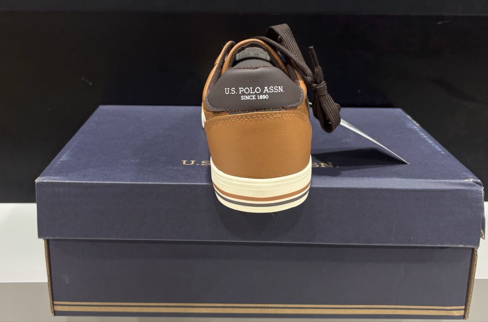 Adidasi U.S Polo assn noi in cutie