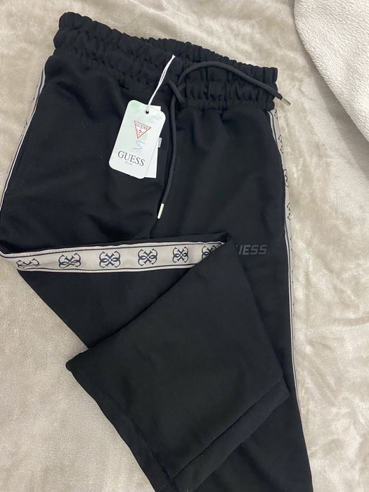 Нов дамски панталон Guess, размер S – с етикет