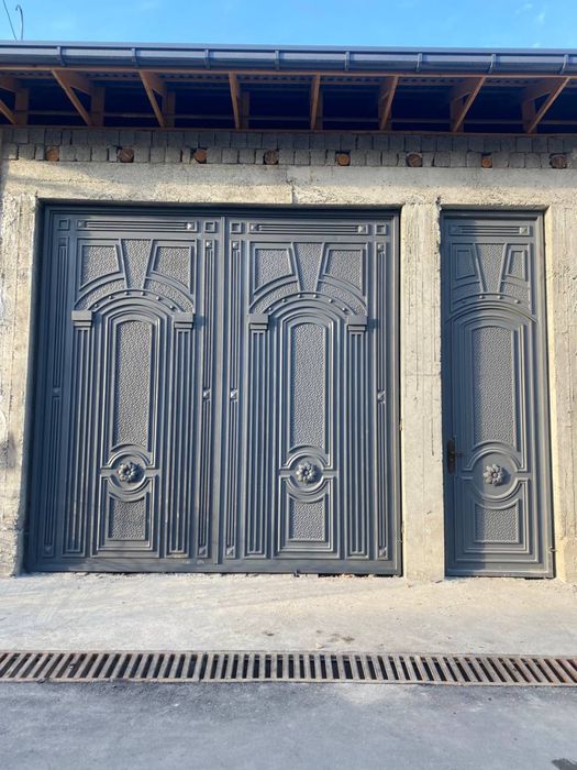 Входные ворота для дома