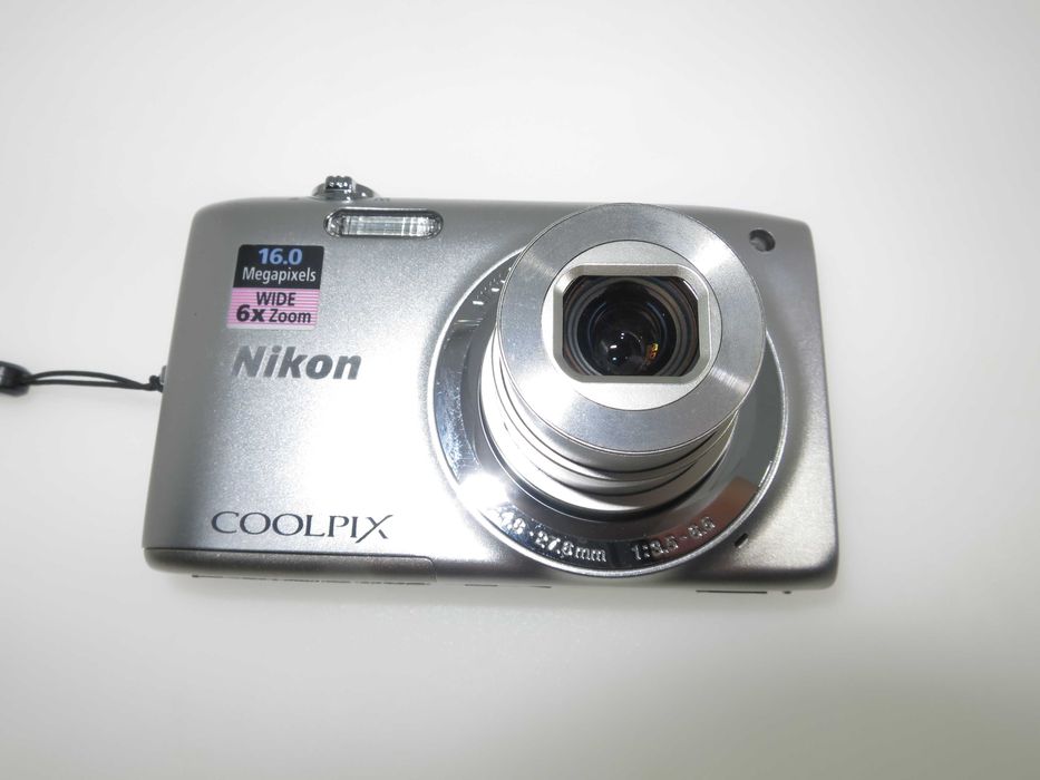 Nikon Coolpix S2700 ултра тънък компактен фотоапарат, дигитална цифрова камера като НОВА - 16 мегапискела, 6х оптичен зум, тествана и работи отлично