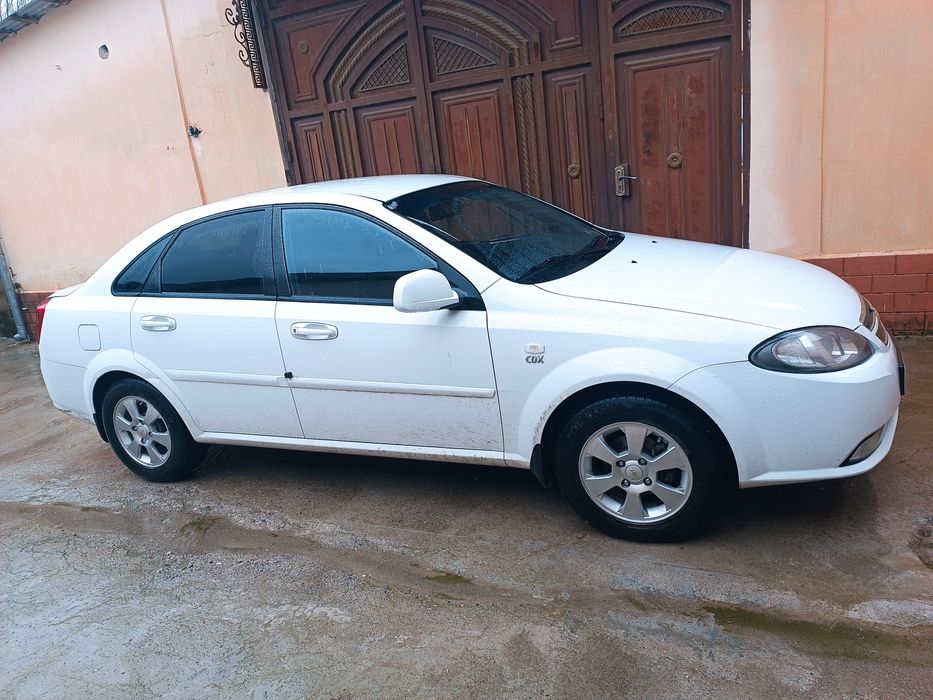 Продам ласетти жентра 9.500 S