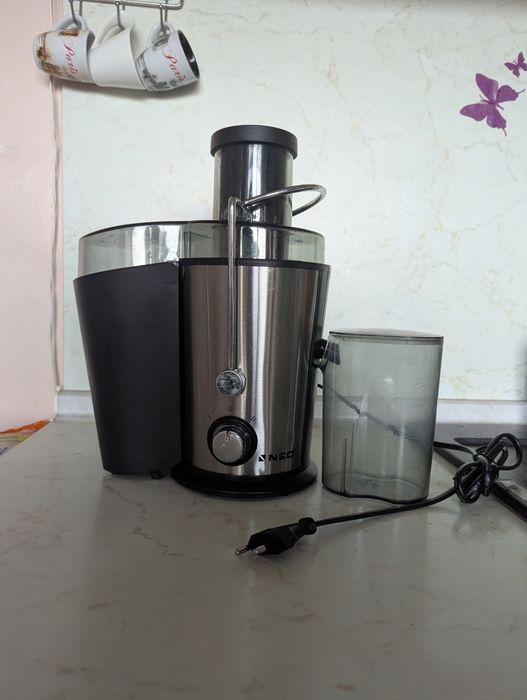 Сокоизтисквачка Neo