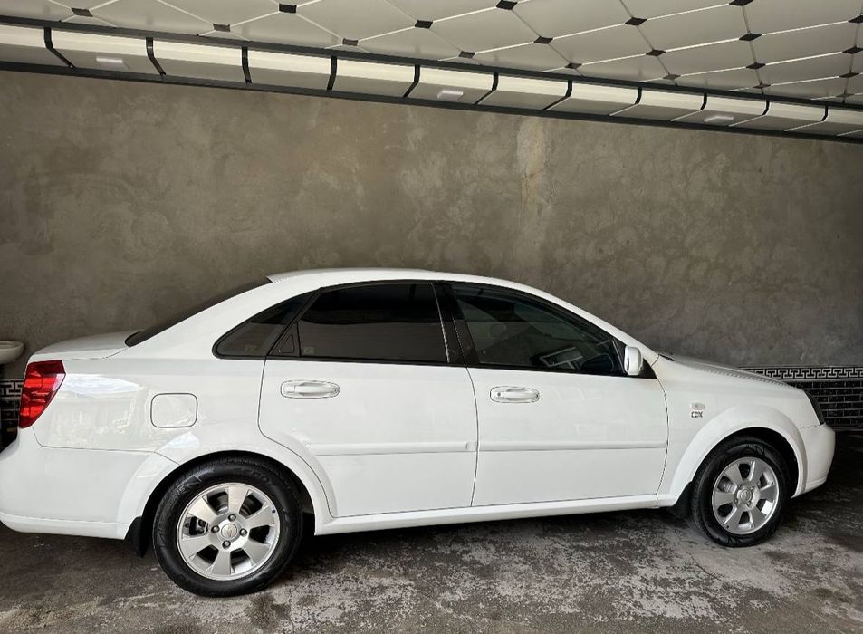 Lacetti 1.6 2013 oq avtomat