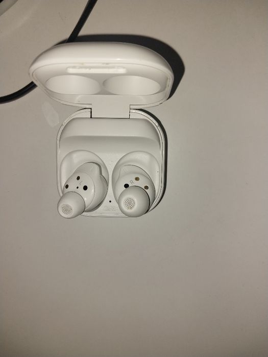 Galaxy Buds Fe продоется срочно