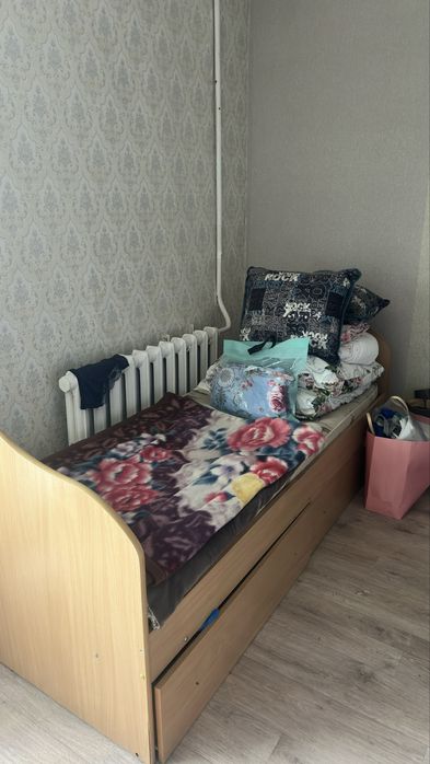 Продам детскую стенку с кроватью