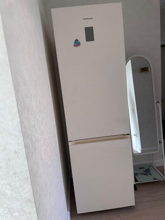 Продам холодольник Samsung