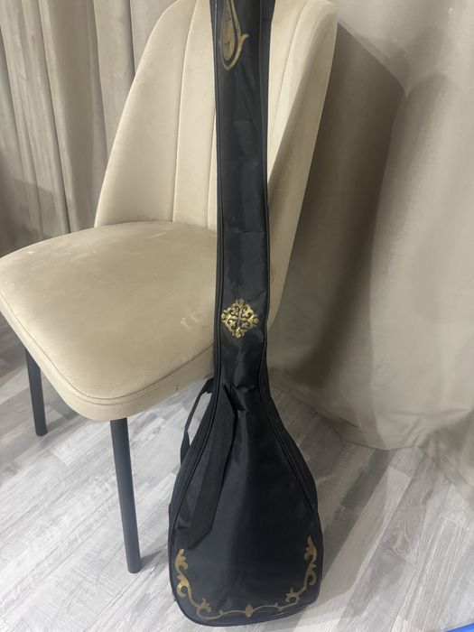 Продаю домбыру срочно