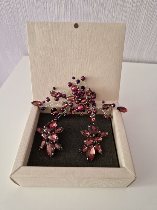 Украшение за коса и обици от камъни