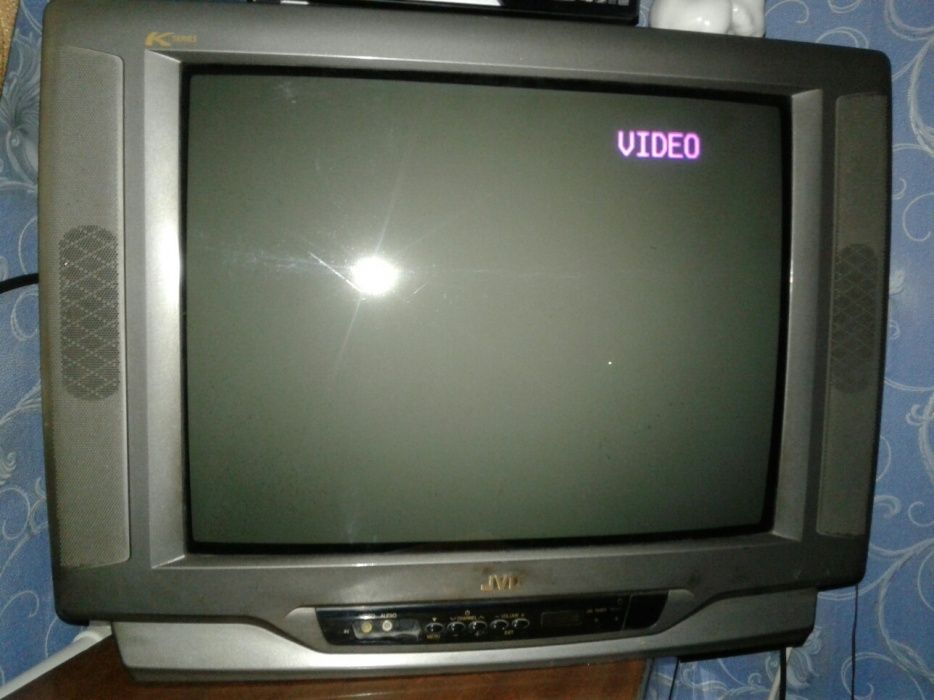 Телевизор JVC бу