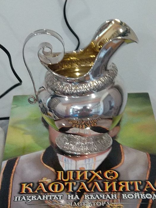 Продавам антична сребърна кана Дания 1825 година Уникална