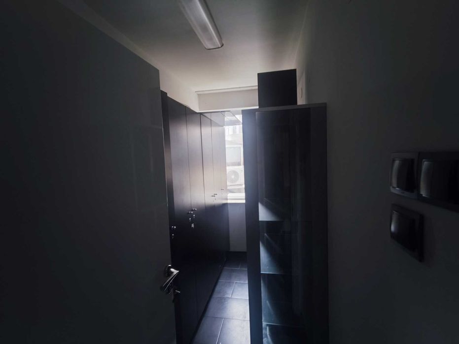 Продава се Офис в Ямбол, Център - 79 кв.м за 936 €/кв.м - Снимка #8