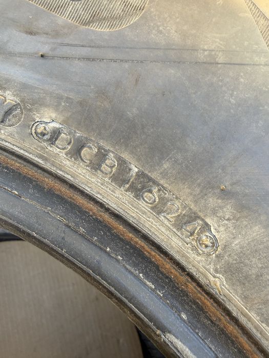 Зимни гуми Bridgestone 265/65/17 dot1624 8mm