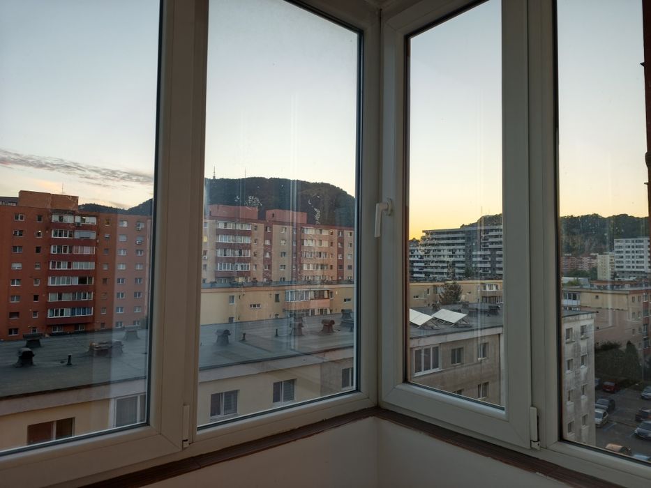 Închiriez apartament cu 2 camere decomandat zona Astra