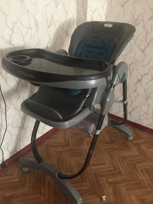 Продам детское кресло для кормления