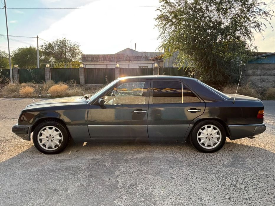 Продам мерседес w124