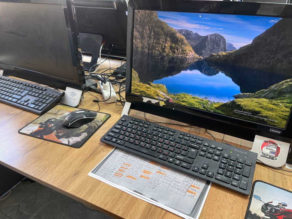 Моноблок Мин по 10 штук продаем