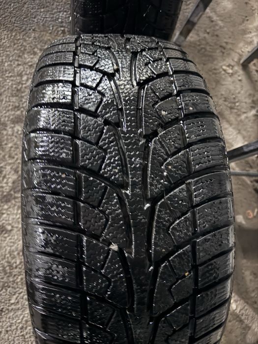 Шины с дисками комплект