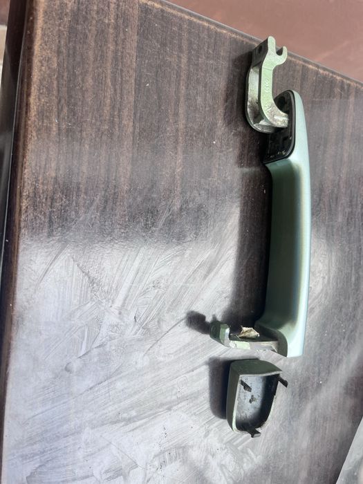 Задна дясна дръжка за пежо 307