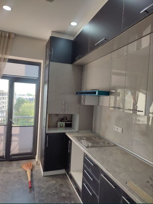 Срочно Срочно Мирзо Улугбек район 3 хона 4 этаж 6 этажка лифт бор евро