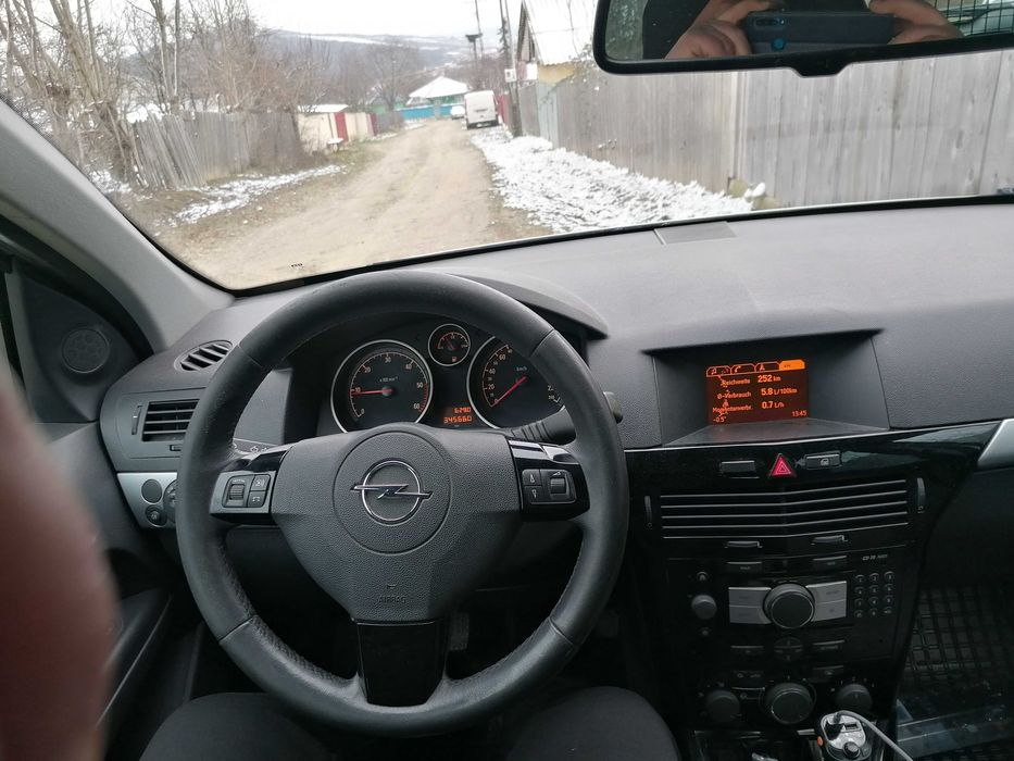 Opel Astra H, an 2011. Motor 1.7 CDTI