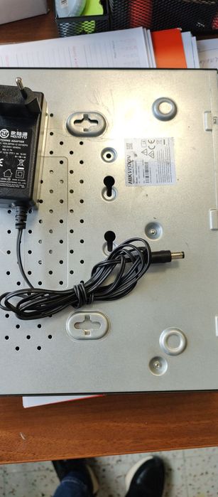 4-канален NVR Hikvision HiWatch HWN-4104MH (4K/8MP)