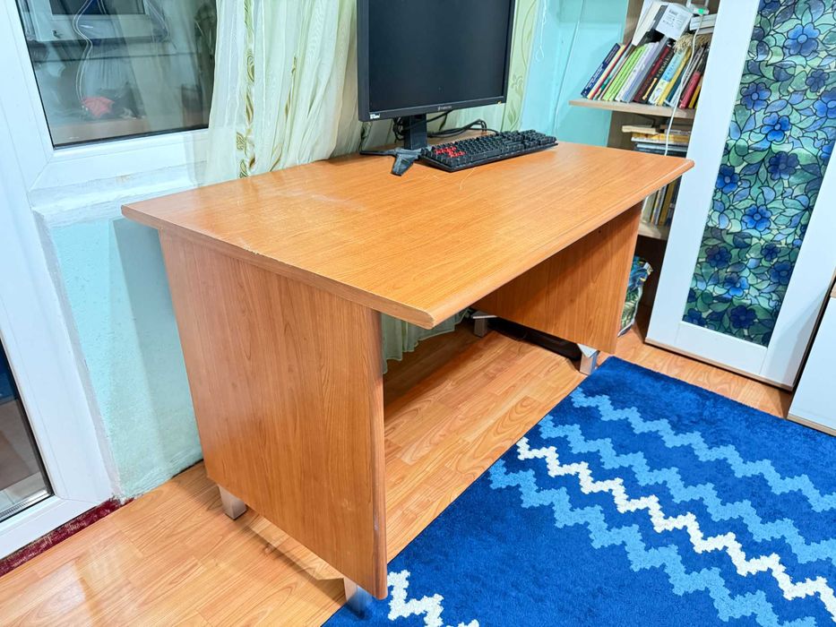 Бюро Маса за компютър. Бургас