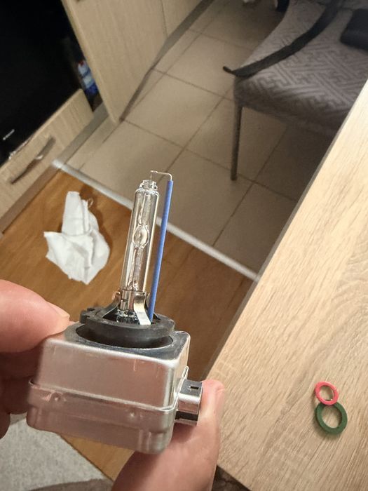 Vand  set becuri  xenon lumina rece