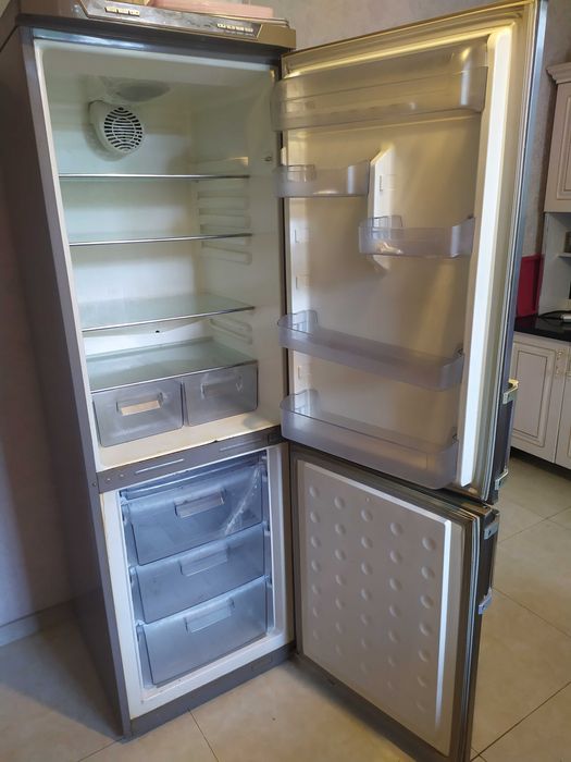 Холодильник Roison бу