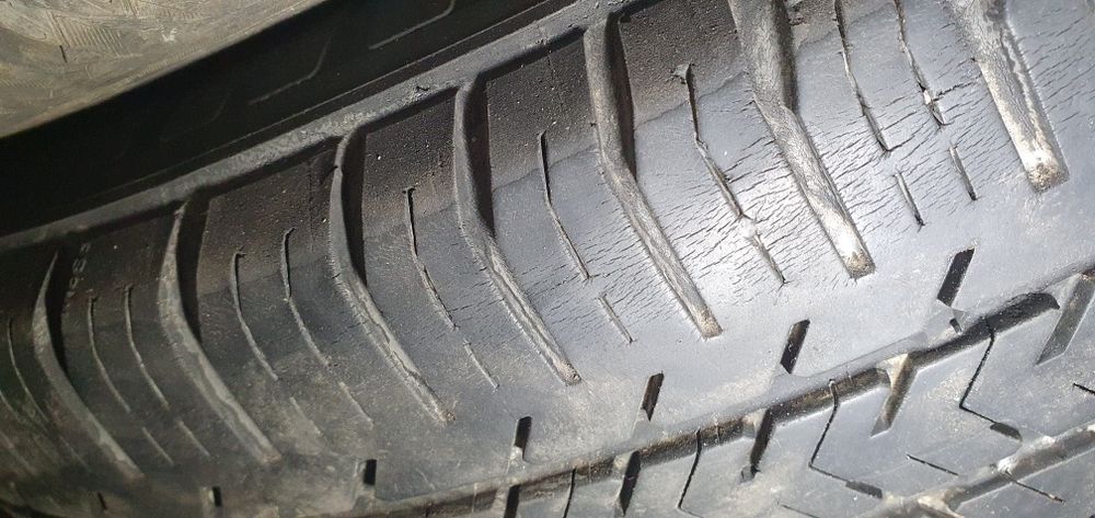 Бусови гуми с джанти 205/65/16С- 5x112- 4 броя