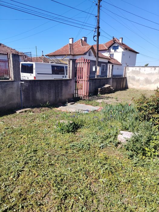Продавам имот в Бяла Слатина