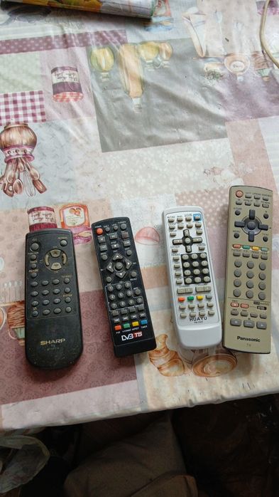 Продам пульты для телевизора