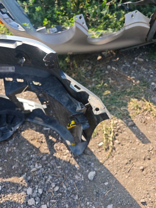 Предна броня Audi A5 8W B9 здрава без мн забележки LX7L