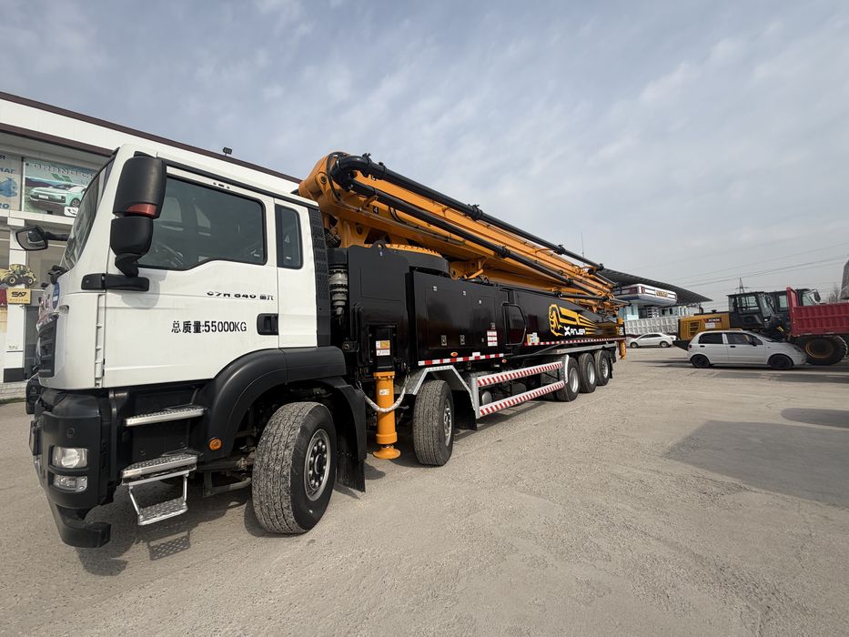 SITRAK C7H 540 shassi XANJER 73metr Betonnasos Автобетононасос