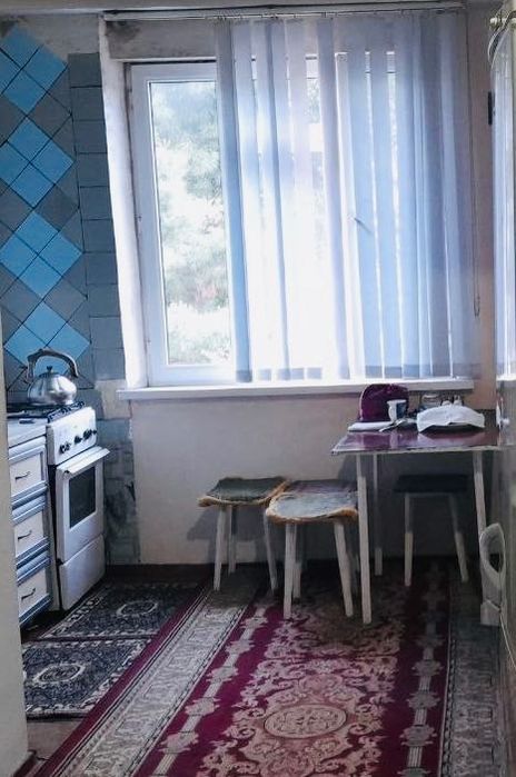 Продается срочно квартира, 4 ком, Юнусабад 18, метро Туркистон, 2 этаж
