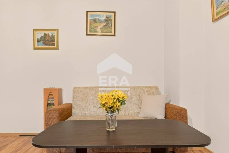 Ексклузивна, обзаведена, югоизточна гарсониера за продажба, район Лятн