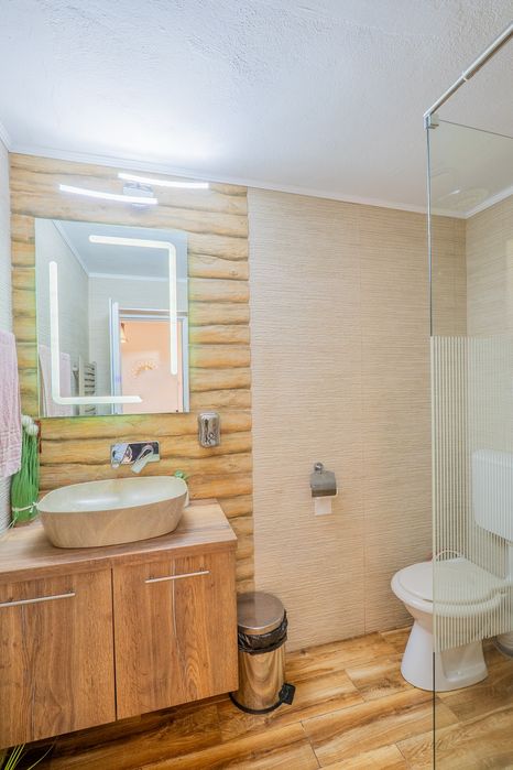 Inchiriez cabana/casa de vacanta/pensiune pe Valea Avrigului jud Sibiu