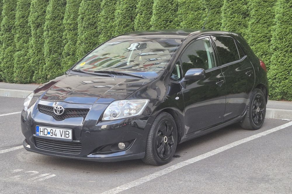 Toyota Auris 1.4D-4D 90CP - Automată