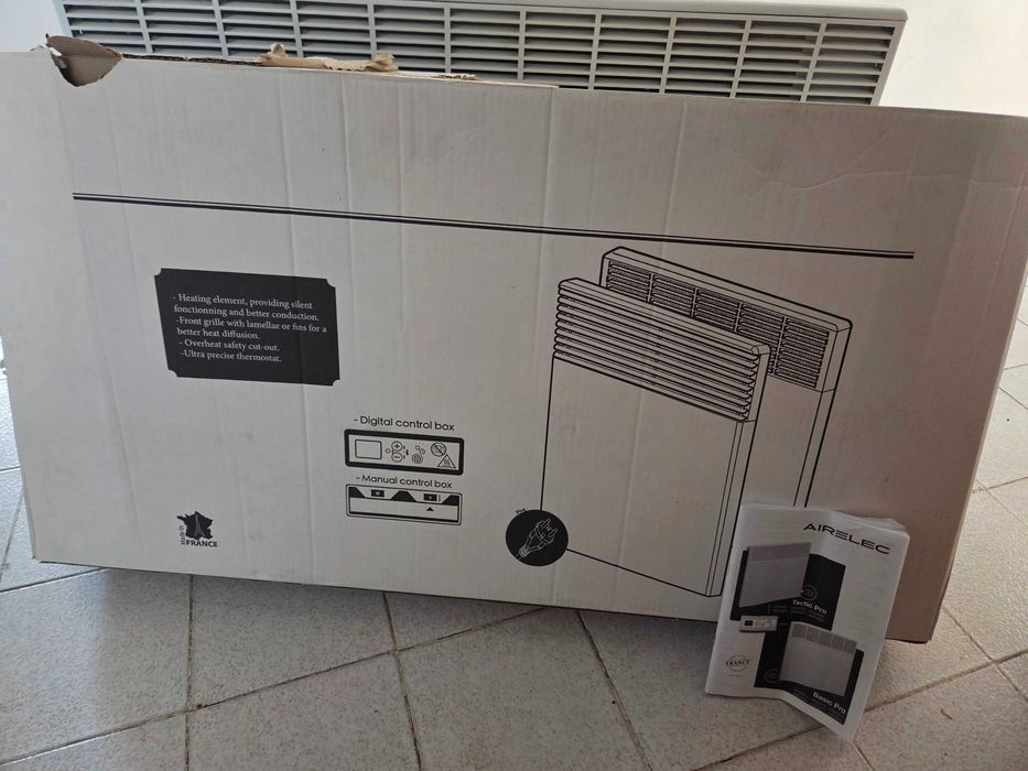 Френски конвектор Airelec Basic Pro 2500W (дигитален) – Отлично състояние