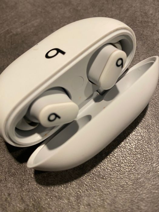 AirPods  Apple Beats Studio Buds new