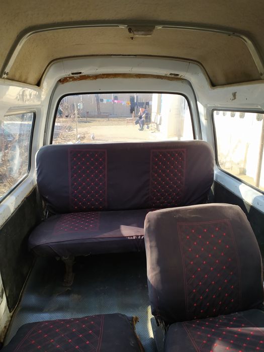 Moshina srochni sotiladi