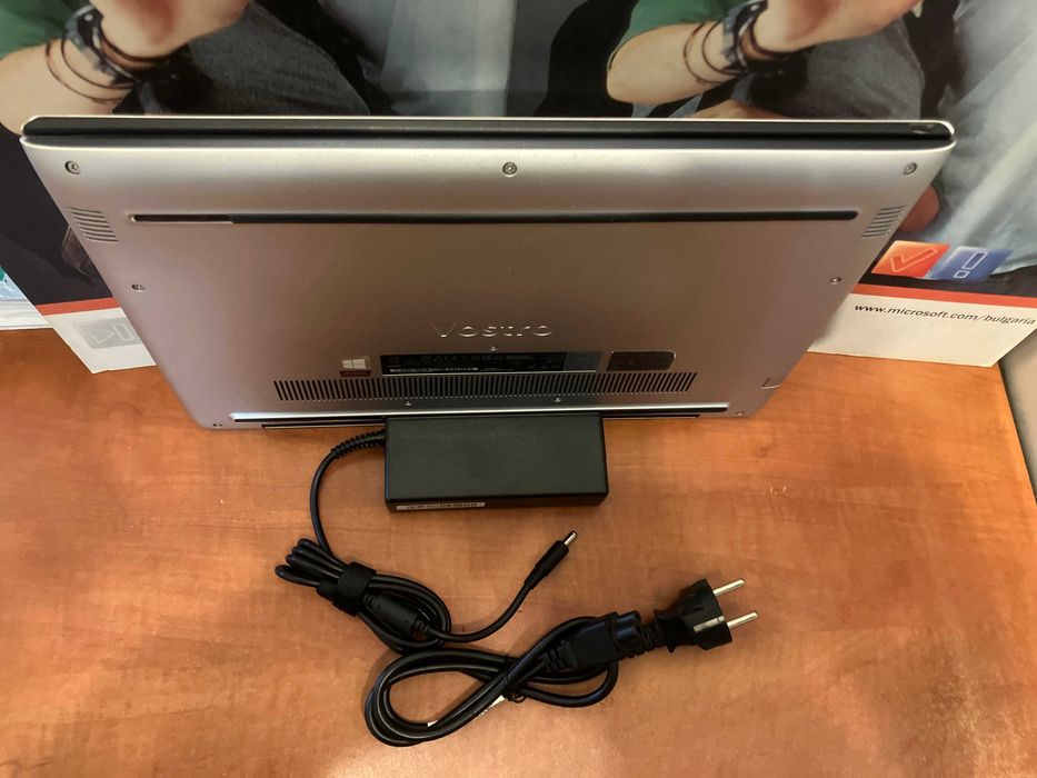 Лаптоп - DELL Vostro 5471 - Intel i5-8250U, 512GB SSD m.2