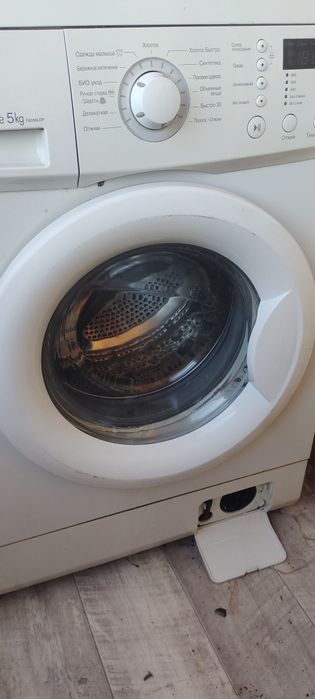 Продам стиральную машину