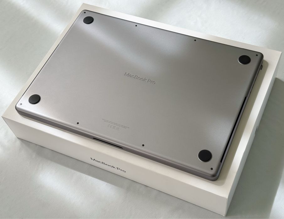 Macbook Pro 16 1m pro, 32 gb ram, 512 ssd