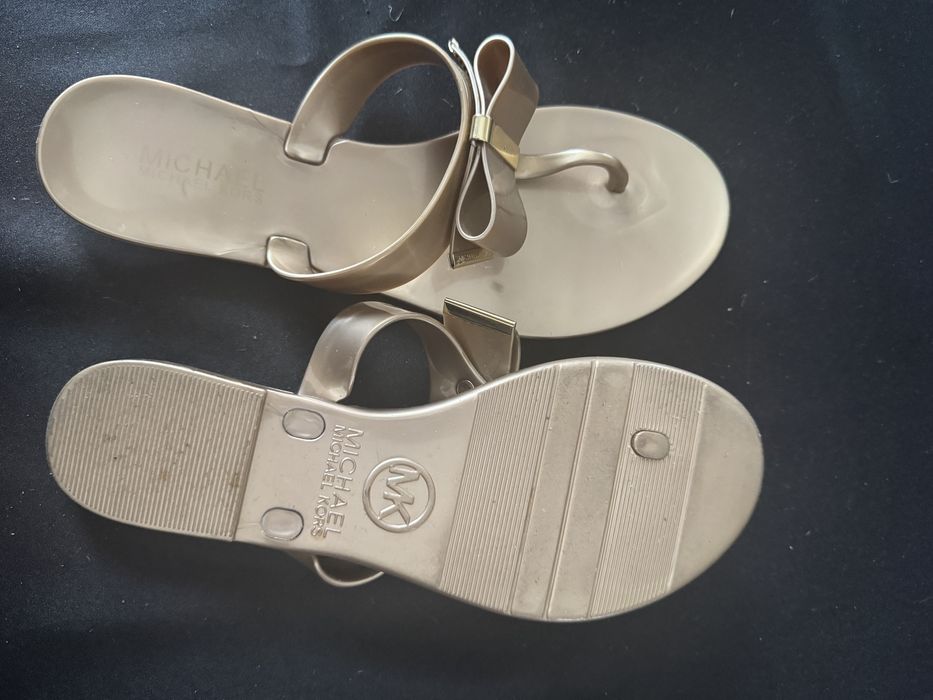 Papuci plaja michael kors