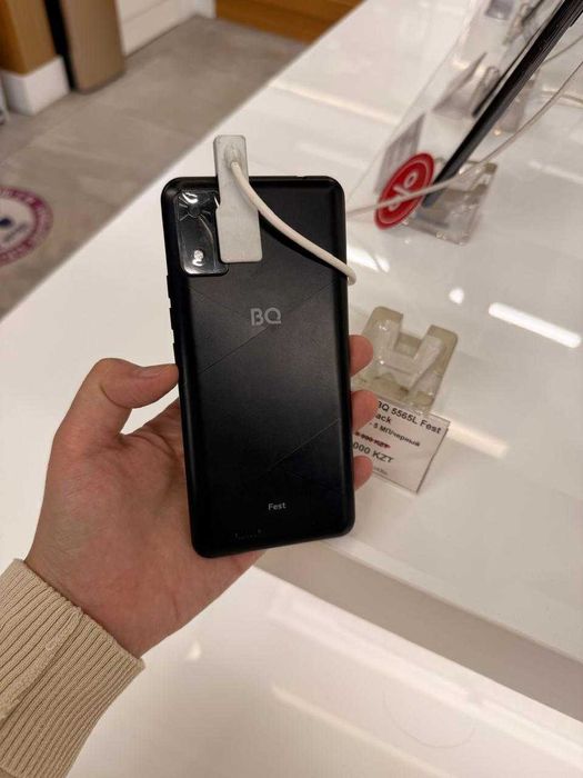 Смартфон BQ 5565L Fest Black