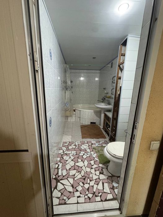 4/2/5  Метро Космонавты Юсуфа Ходжиба